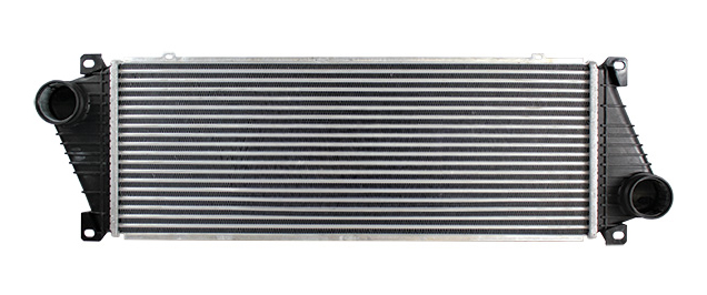 FRT18120 - Freightliner Sprinter with plastic tanks Charge Air Cooler