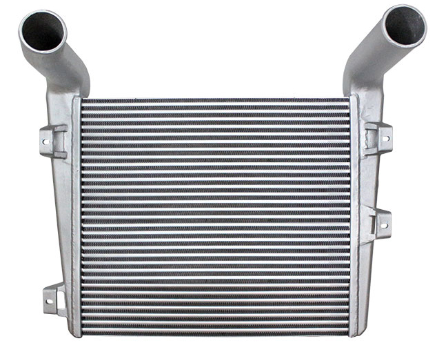 MAC17303 - Mack Trucks Charge Air Cooler